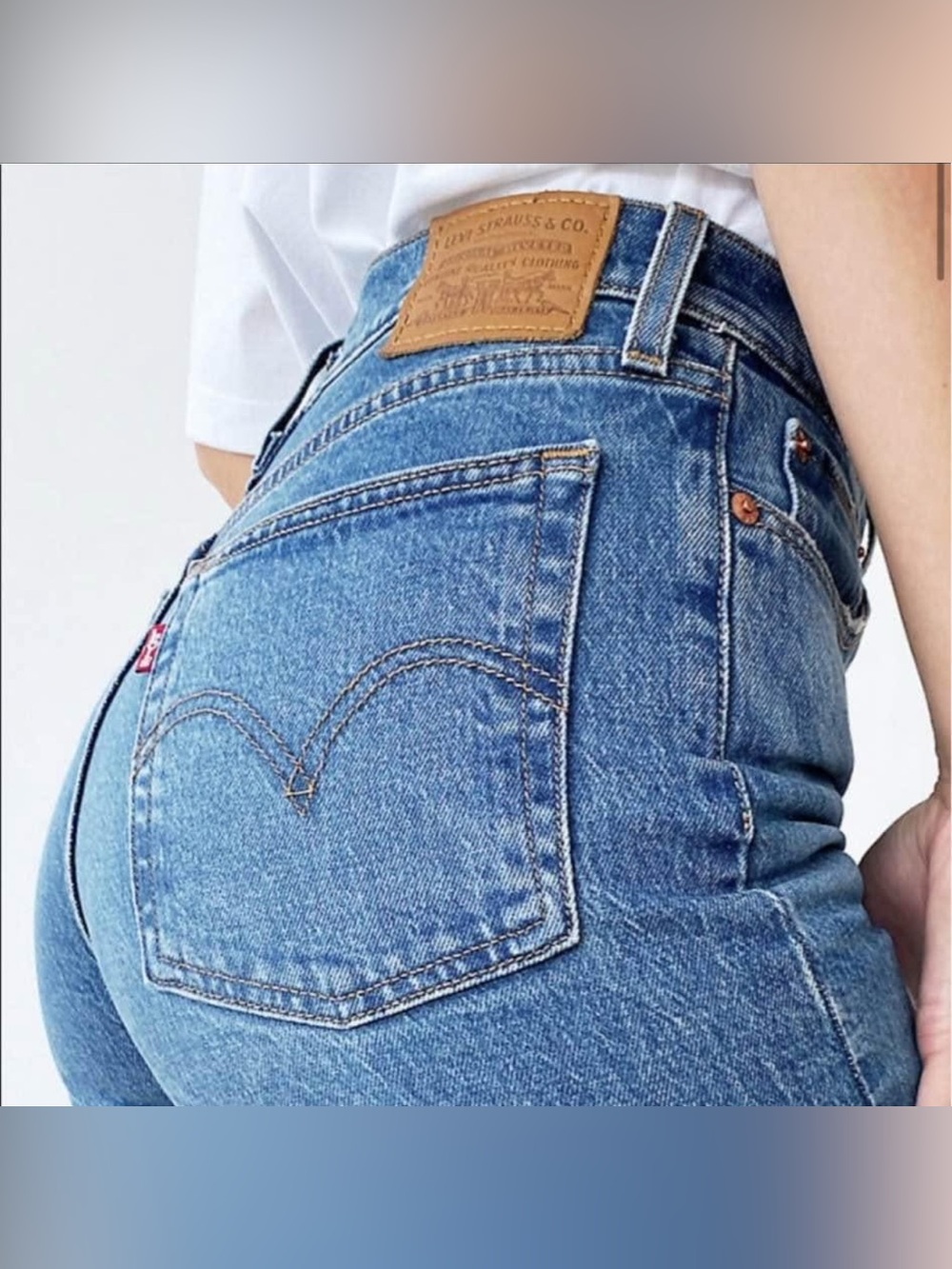 VGUC Levi’s wedgie straight